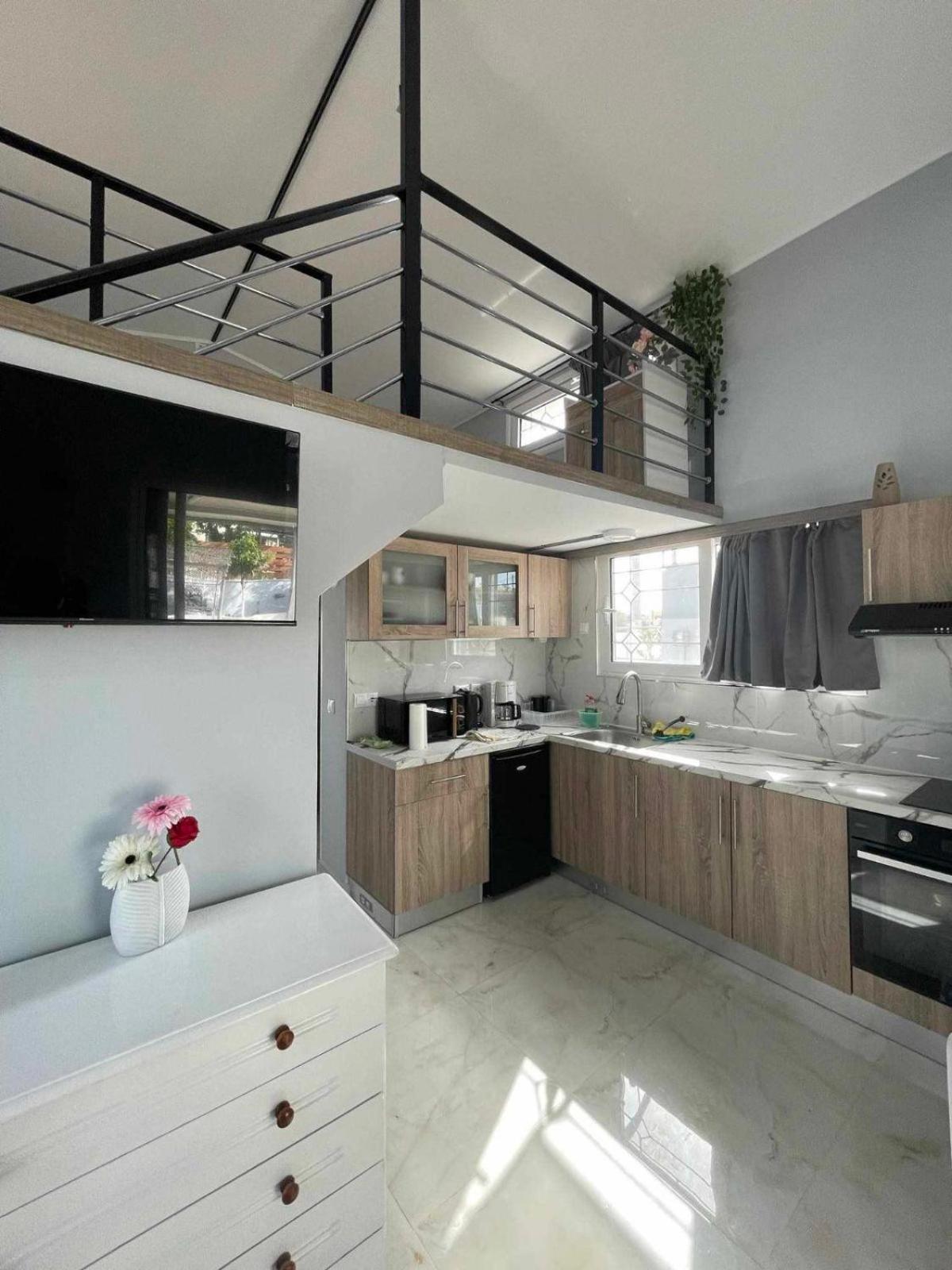 Filio'S Loft Near Airport Villa Artemida  Ngoại thất bức ảnh